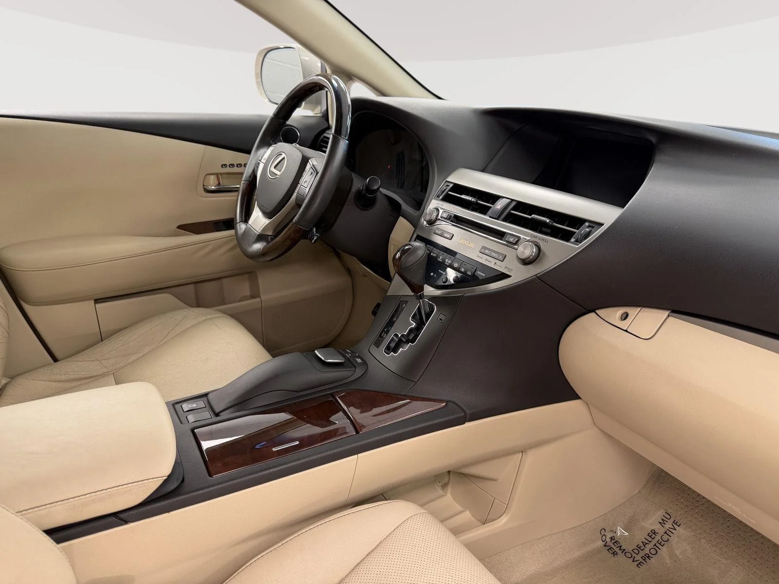 Used 2013 Satin Cashmere Metallic Lexus Base image 22