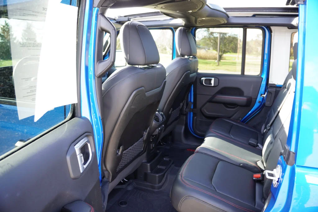 Certified Used 2024 Blue Jeep Rubicon image 17