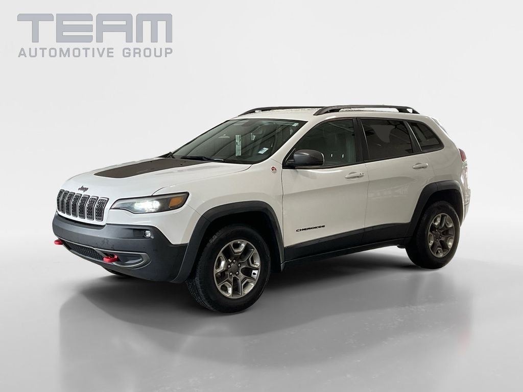 Used 2019 White Jeep Trailhawk image 3