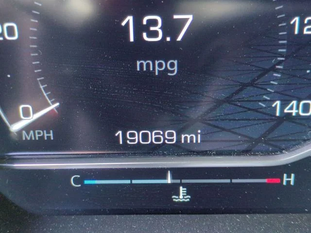 Used 2025 White GMC AT4 image 20
