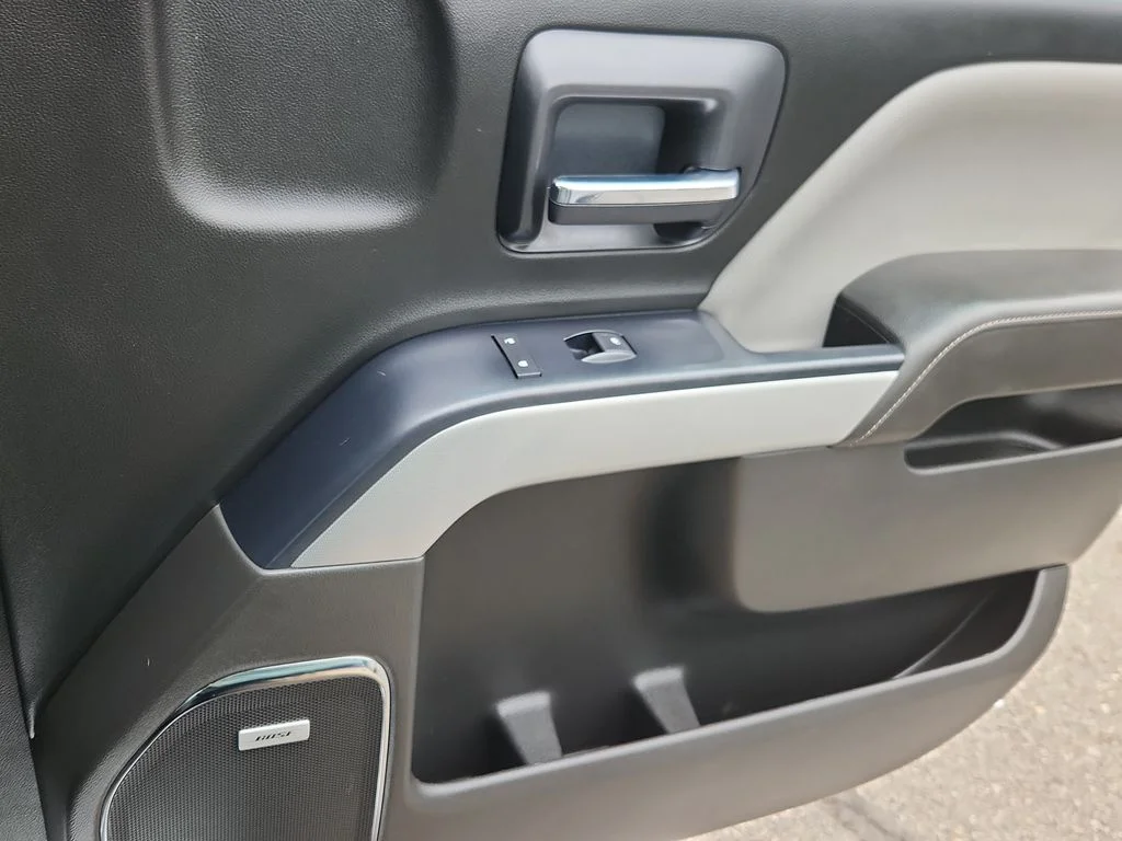 Used 2018 Silver Chevrolet LTZ image 15