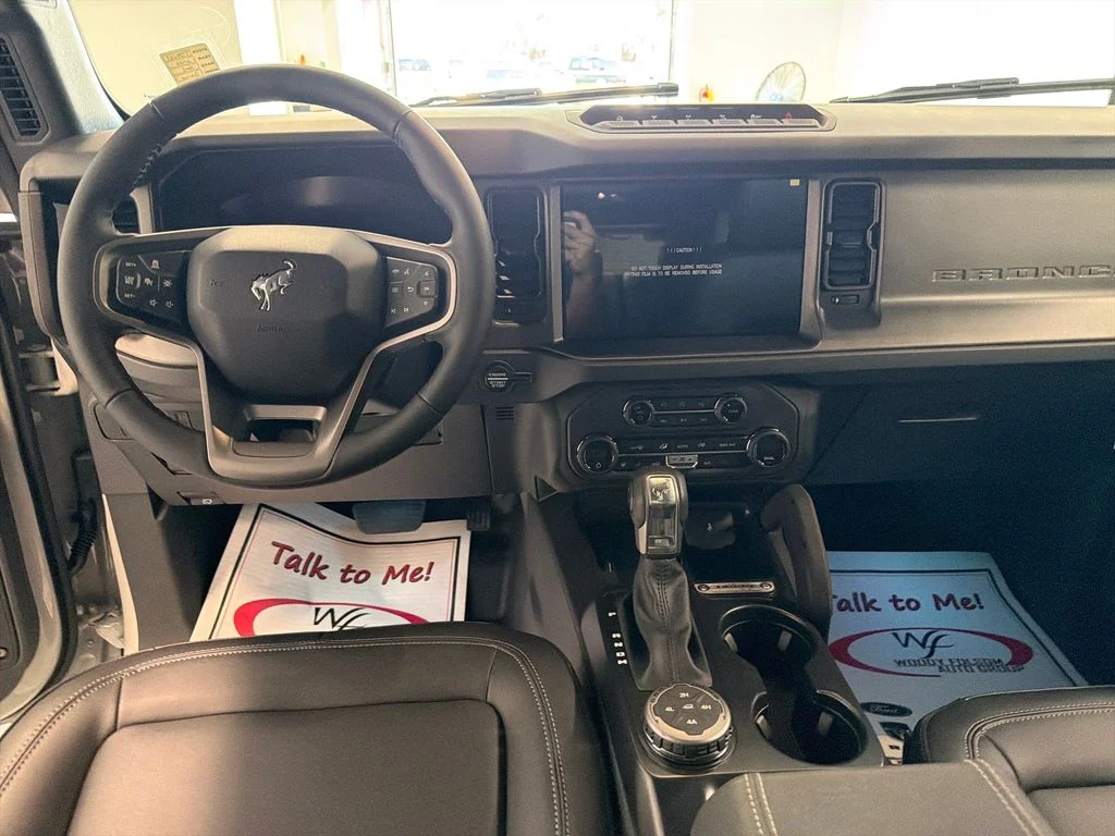 New 2026 Avalanche Gray Ford Badlands® image 18