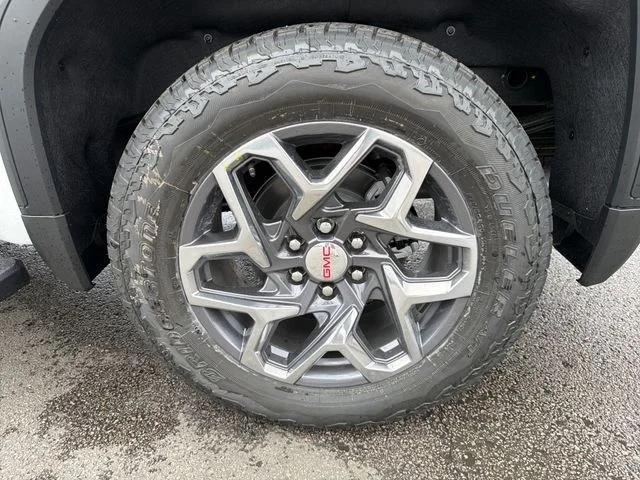 2026 GMC Sierra 1500 SLT - Photo 25