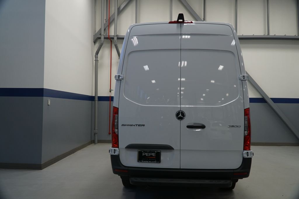 New 2026 Arctic White Mercedes-Benz Cargo 170 WB image 5