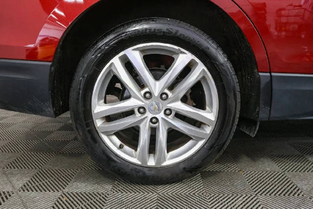 Used 2020 Red Chevrolet Premier image 16