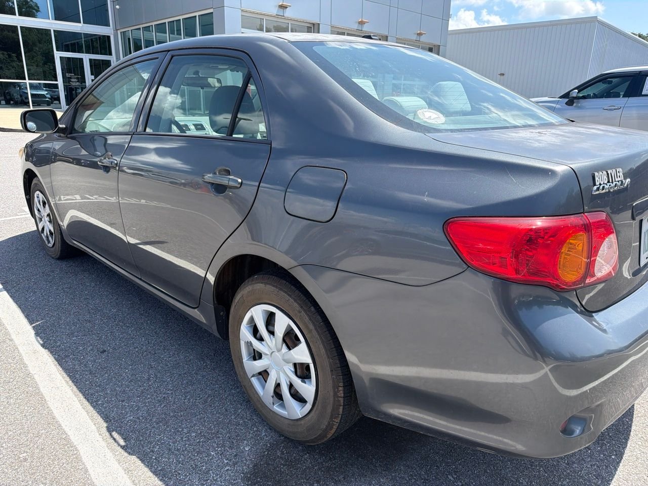 Used 2010 Gray Toyota  image 3