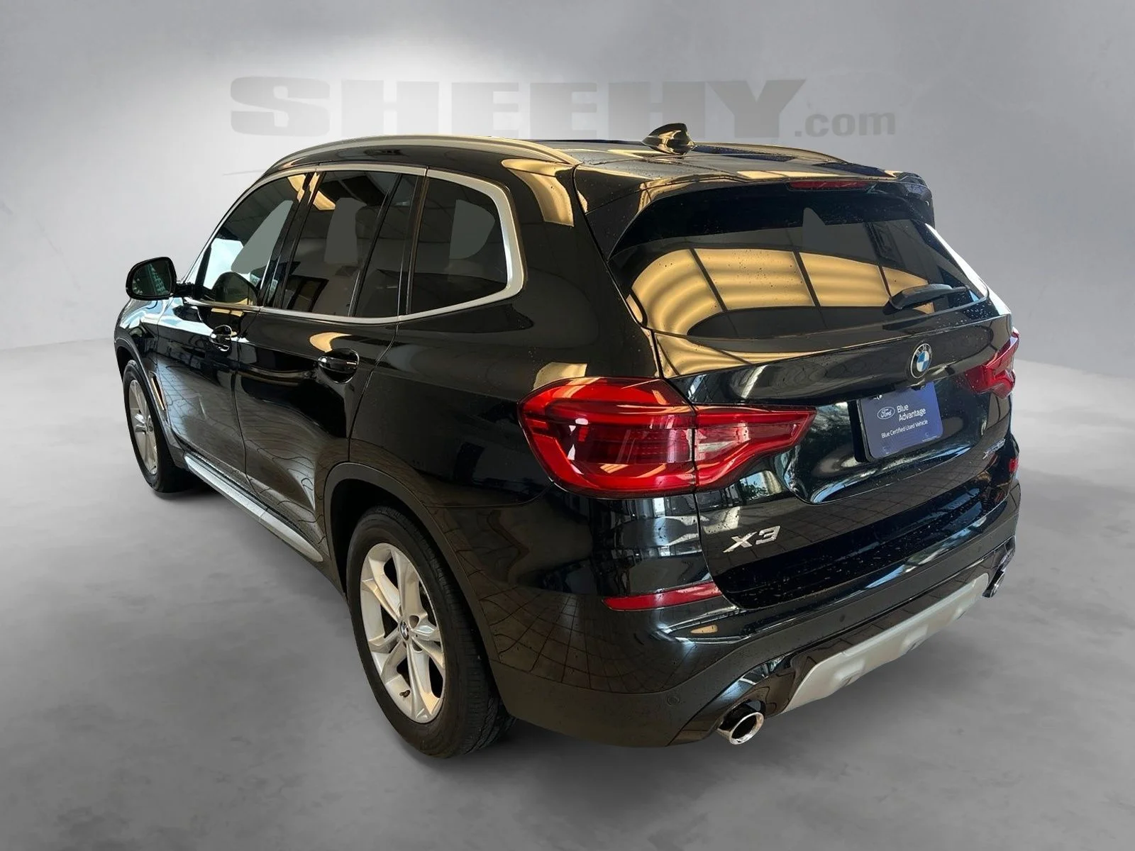 Used 2021 Black Sapphire Metallic BMW xDrive30i image 14