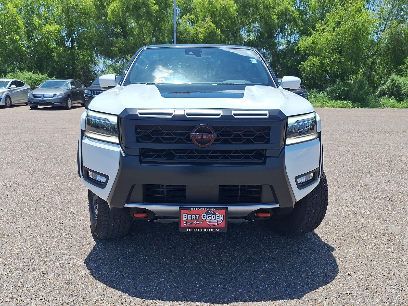Used 2025 White Nissan PRO-4X image 2
