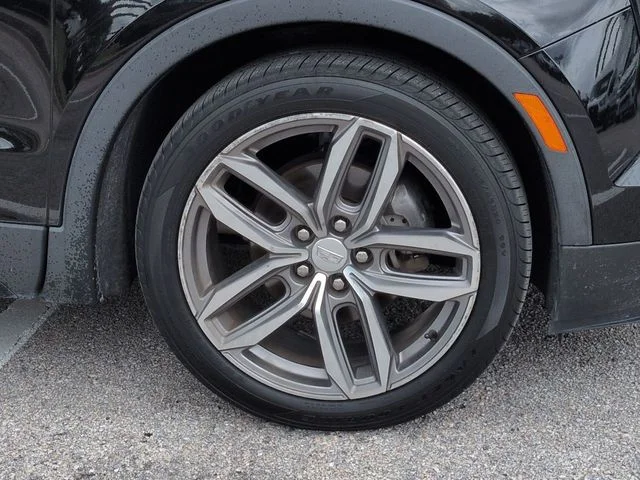 Used 2019 Stellar Black Metallic Cadillac Sport image 11