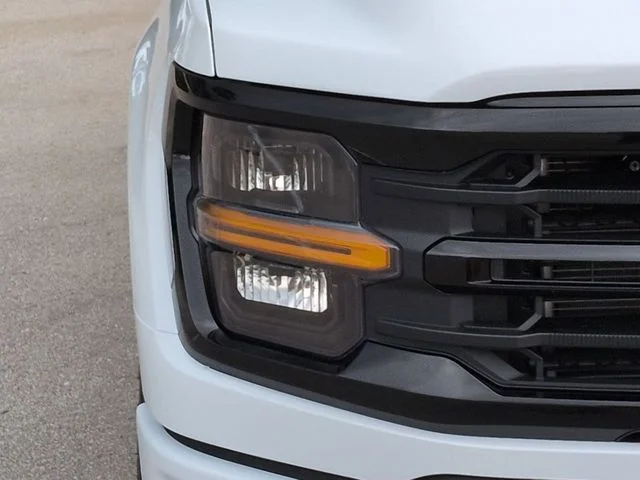 New 2026 Oxford White Ford XLT image 10