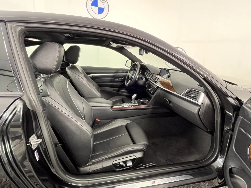 Used 2018 Black Sapphire Metallic BMW 440i xDrive image 19