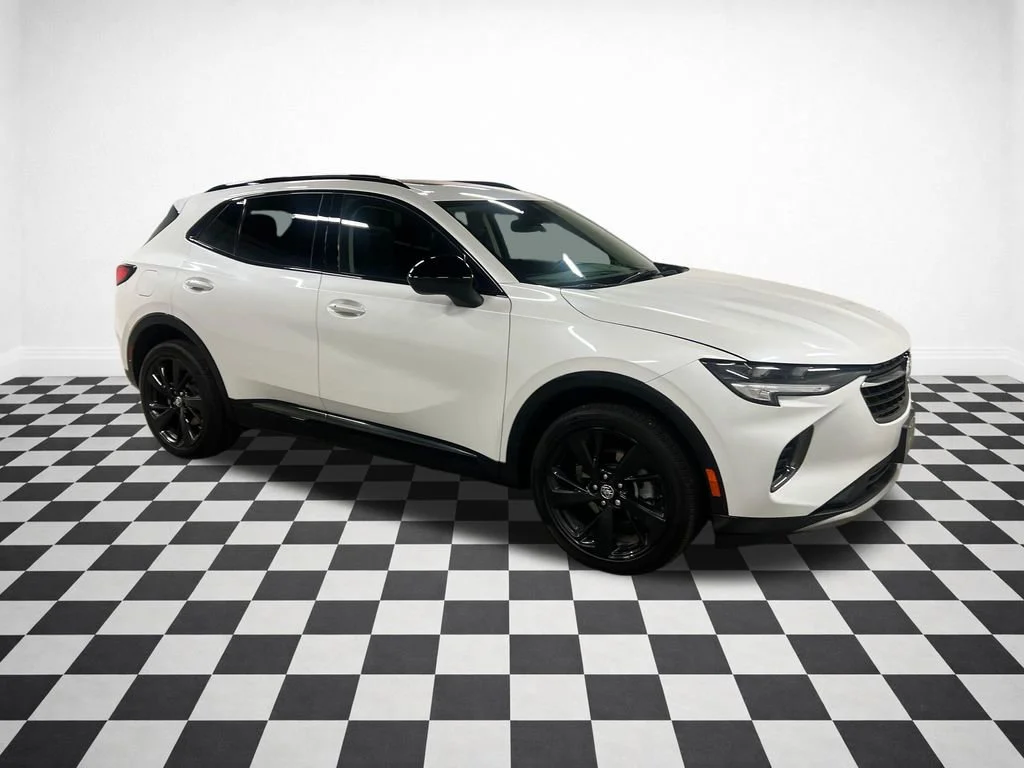 2023 Buick Envision Essence AWD's photo