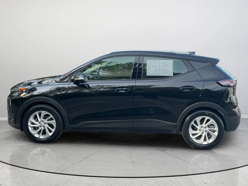 Used 2023 Black Chevrolet LT image 10
