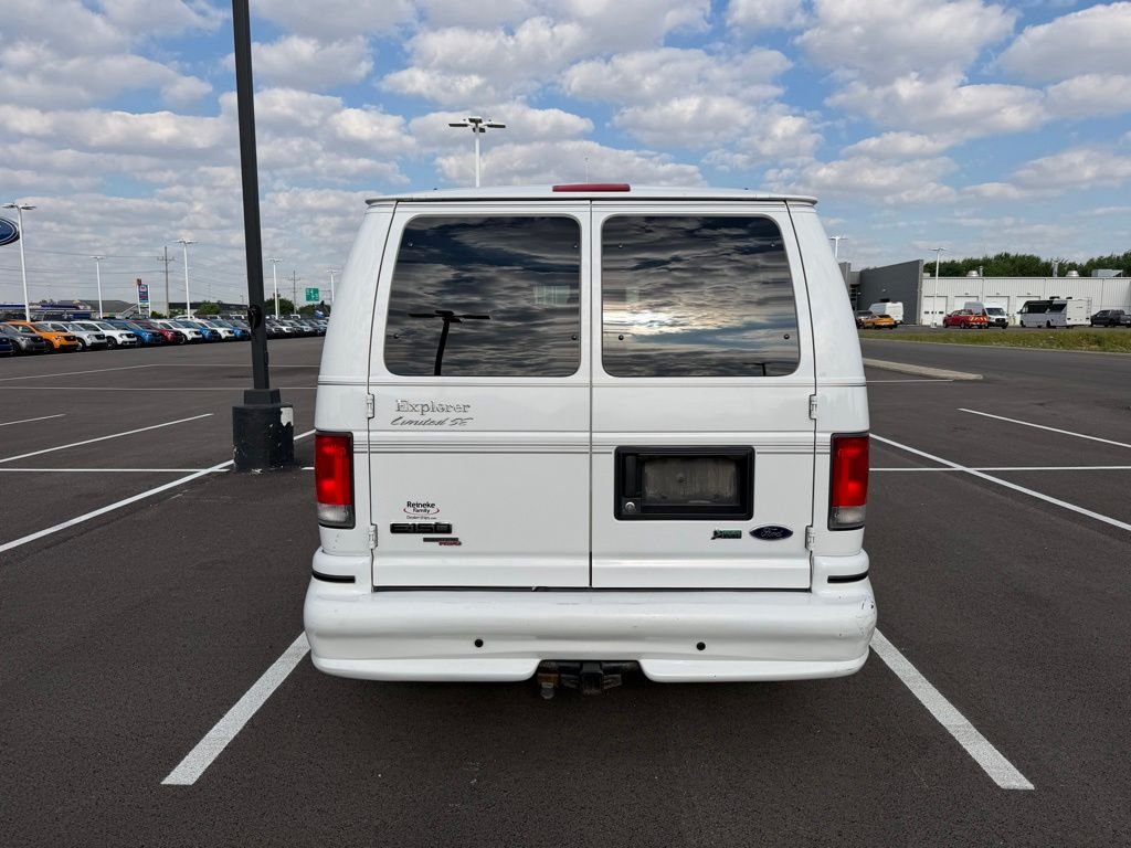 Used 2014  Ford RV image 7