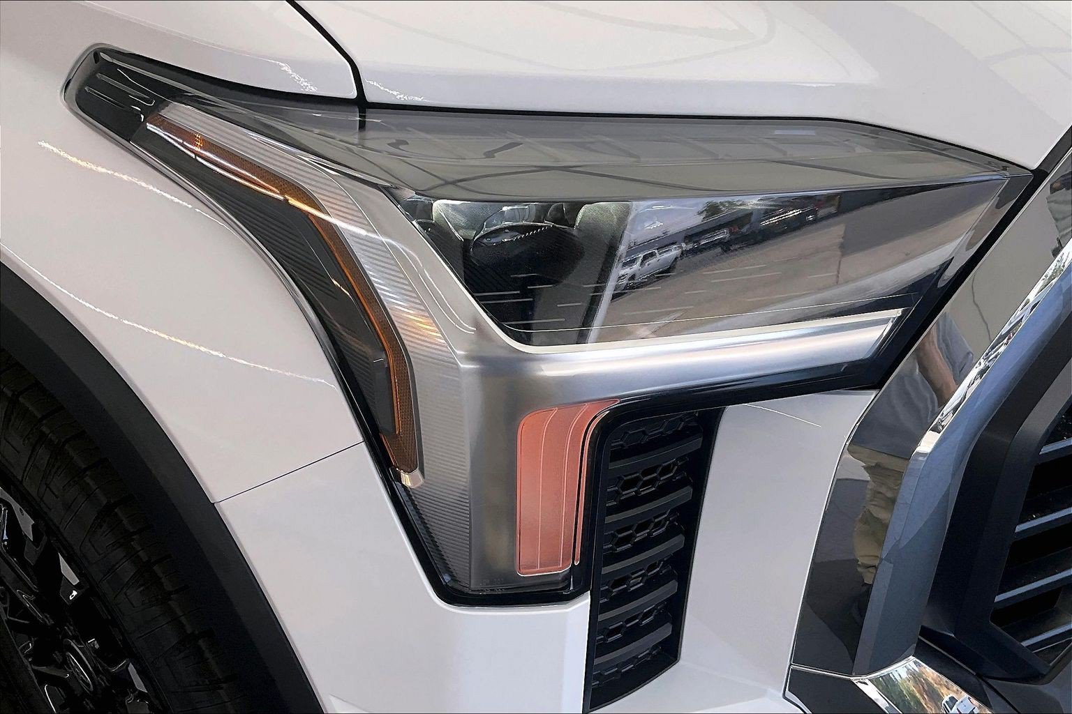 New 2026 Ice Cap Toyota SR5 image 15