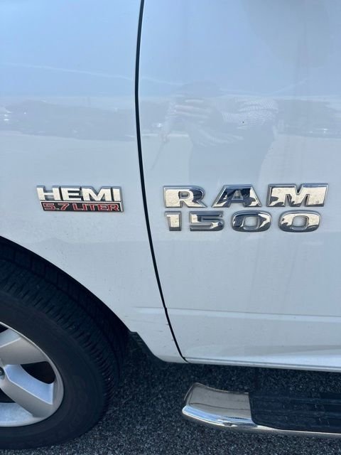 Used 2015 Bright White Clearcoat Ram Express image 9