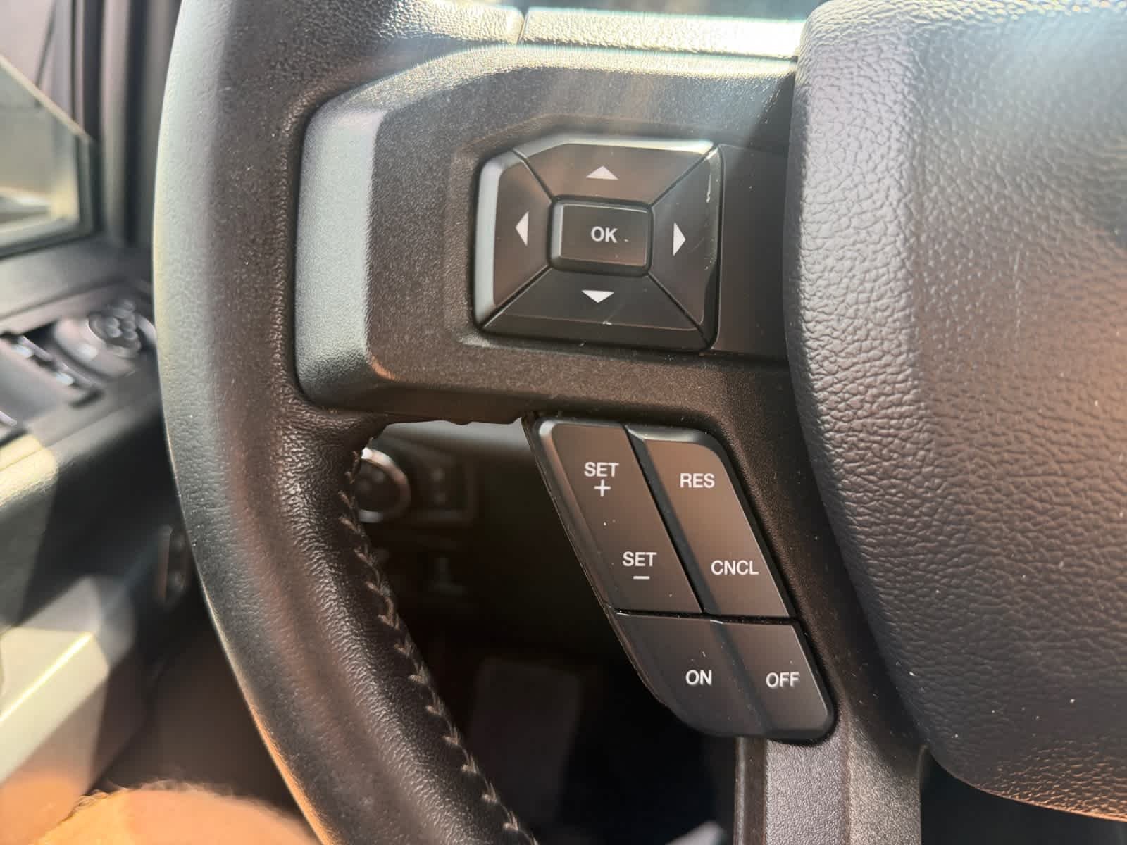 Used 2019 Agate Black Ford XLT image 37