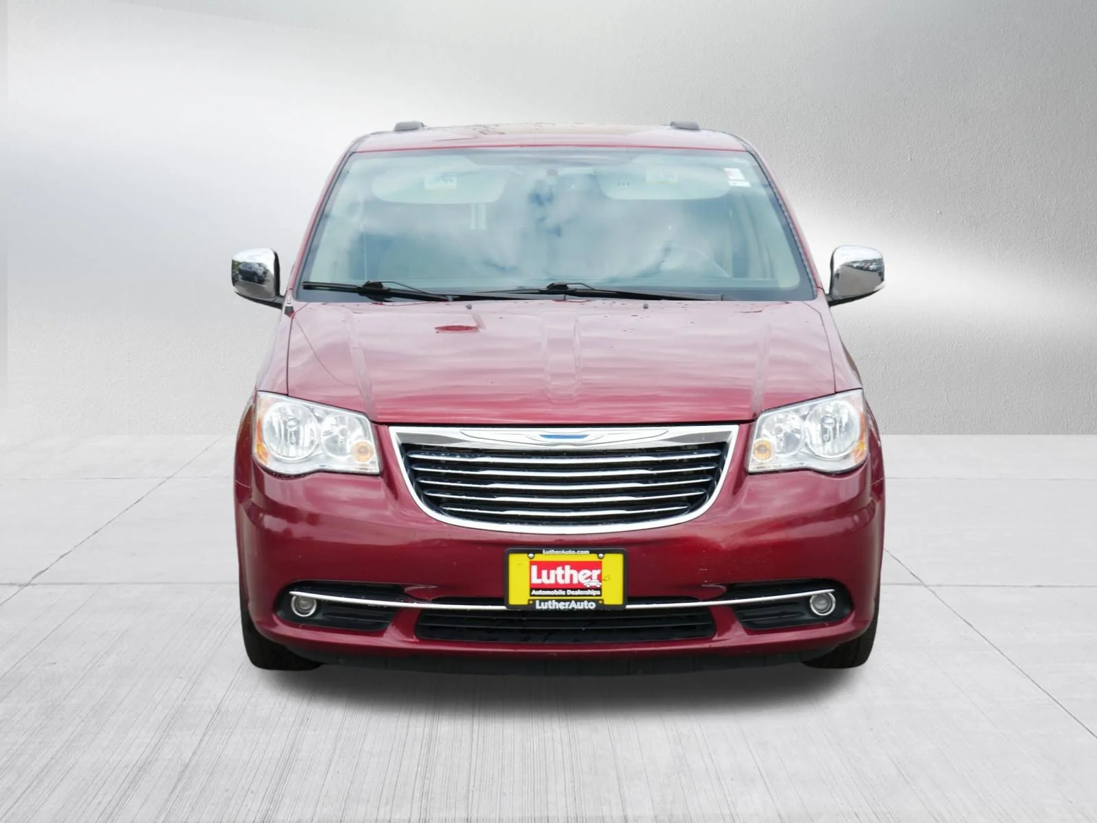 Used 2015 Chrysler Town & Country Touring-L with VIN 2C4RC1CG2FR628122 for sale in Hopkins, Minnesota