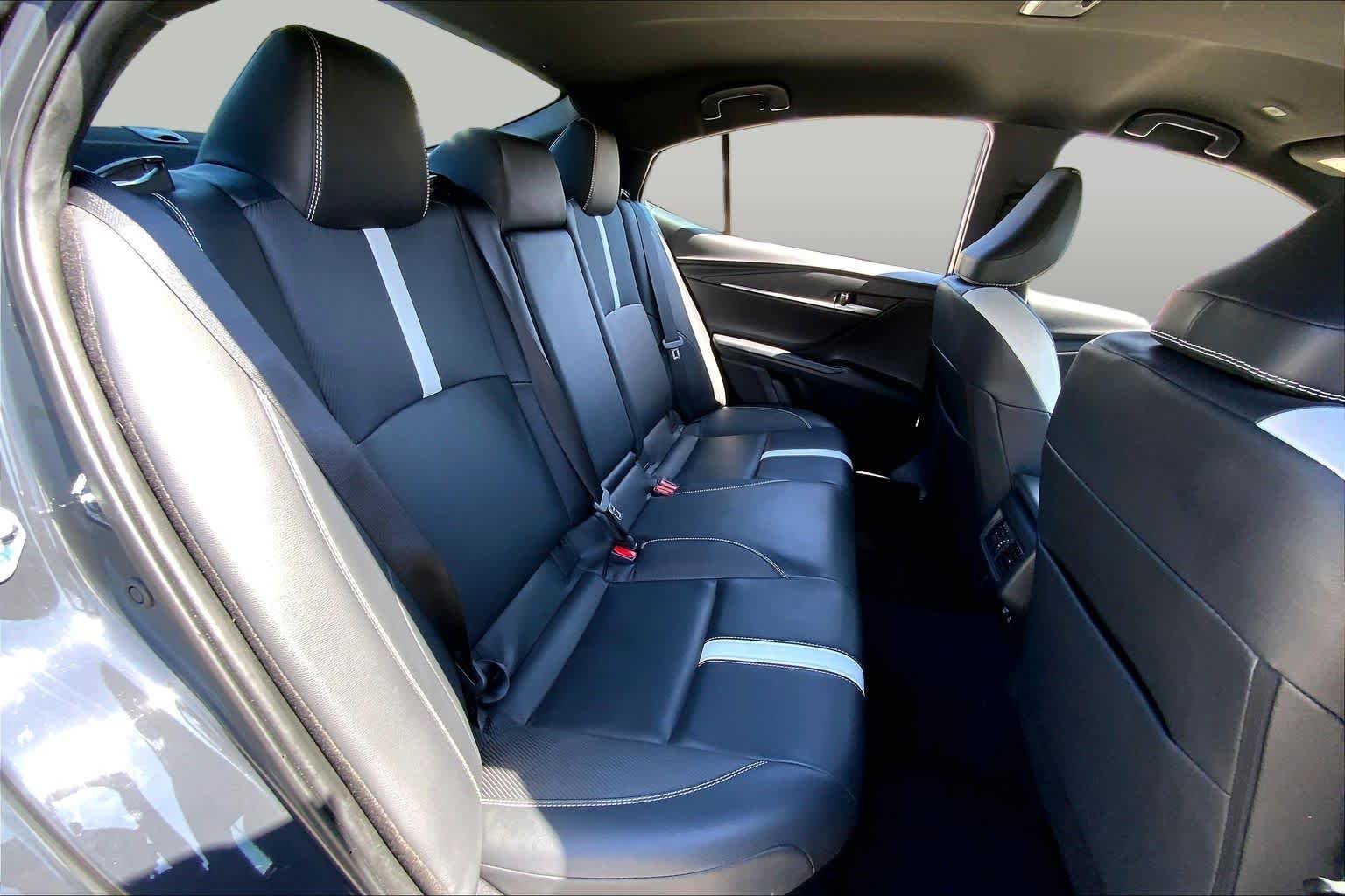 Used 2025 Underground Toyota SE image 19
