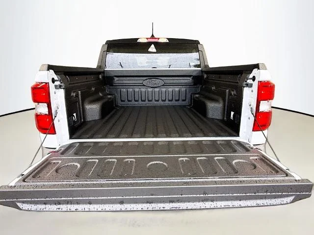 New 2026 Space White Metallic Ford XLT image 52