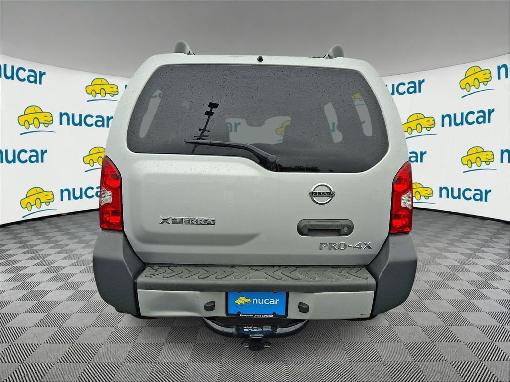 Used 2012 Silver Nissan PRO-4X image 6