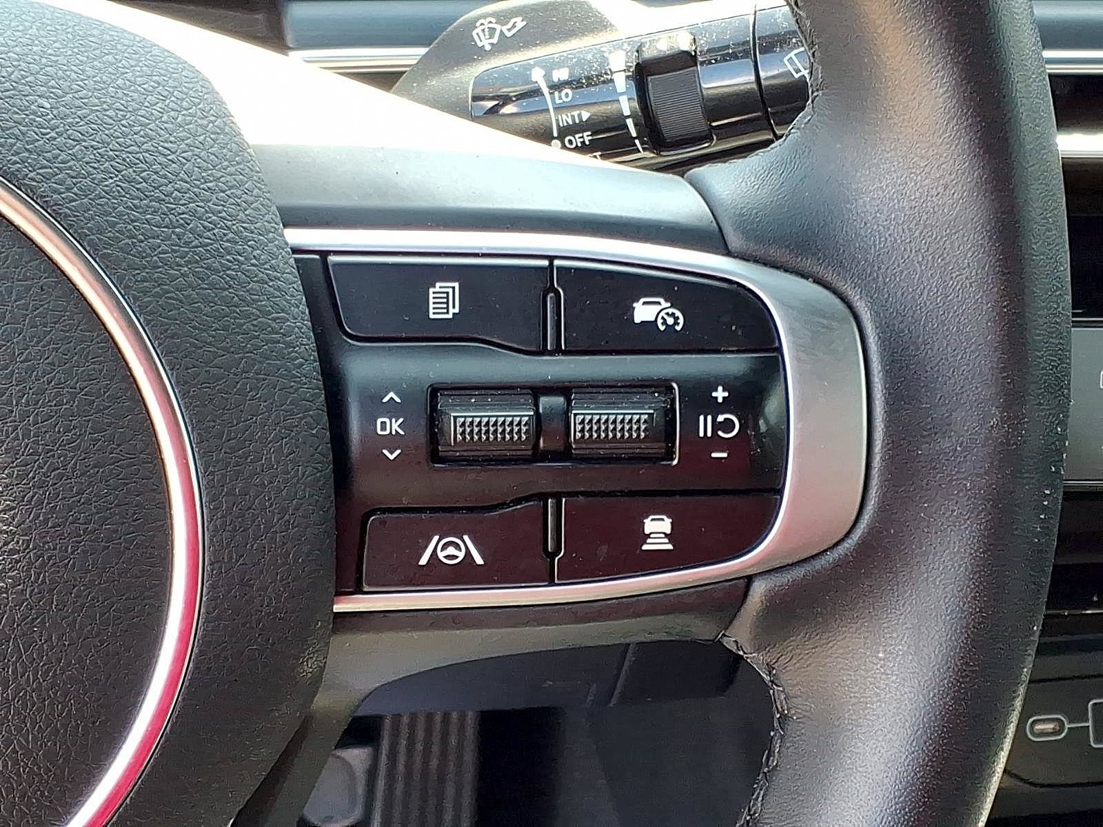 Certified Used 2025 Wolf Gray Kia GT-Line image 19