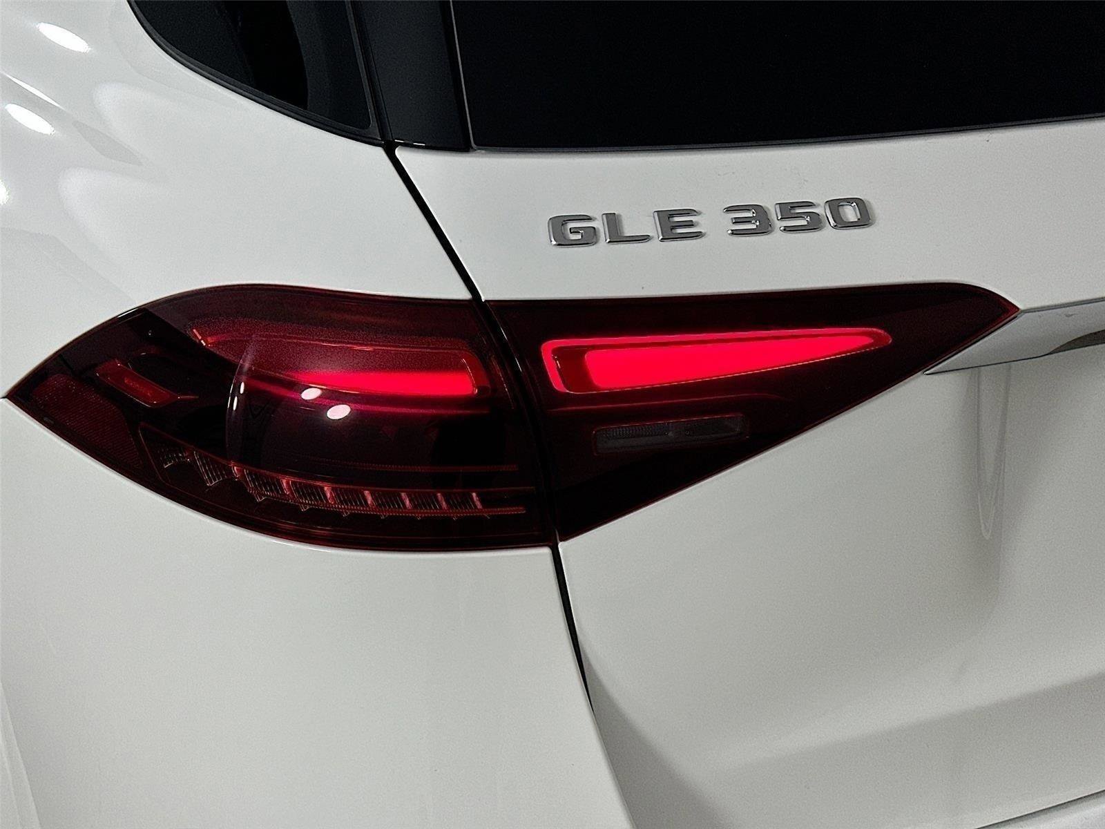 Used 2026 Polar White Mercedes-Benz GLE 350 image 44