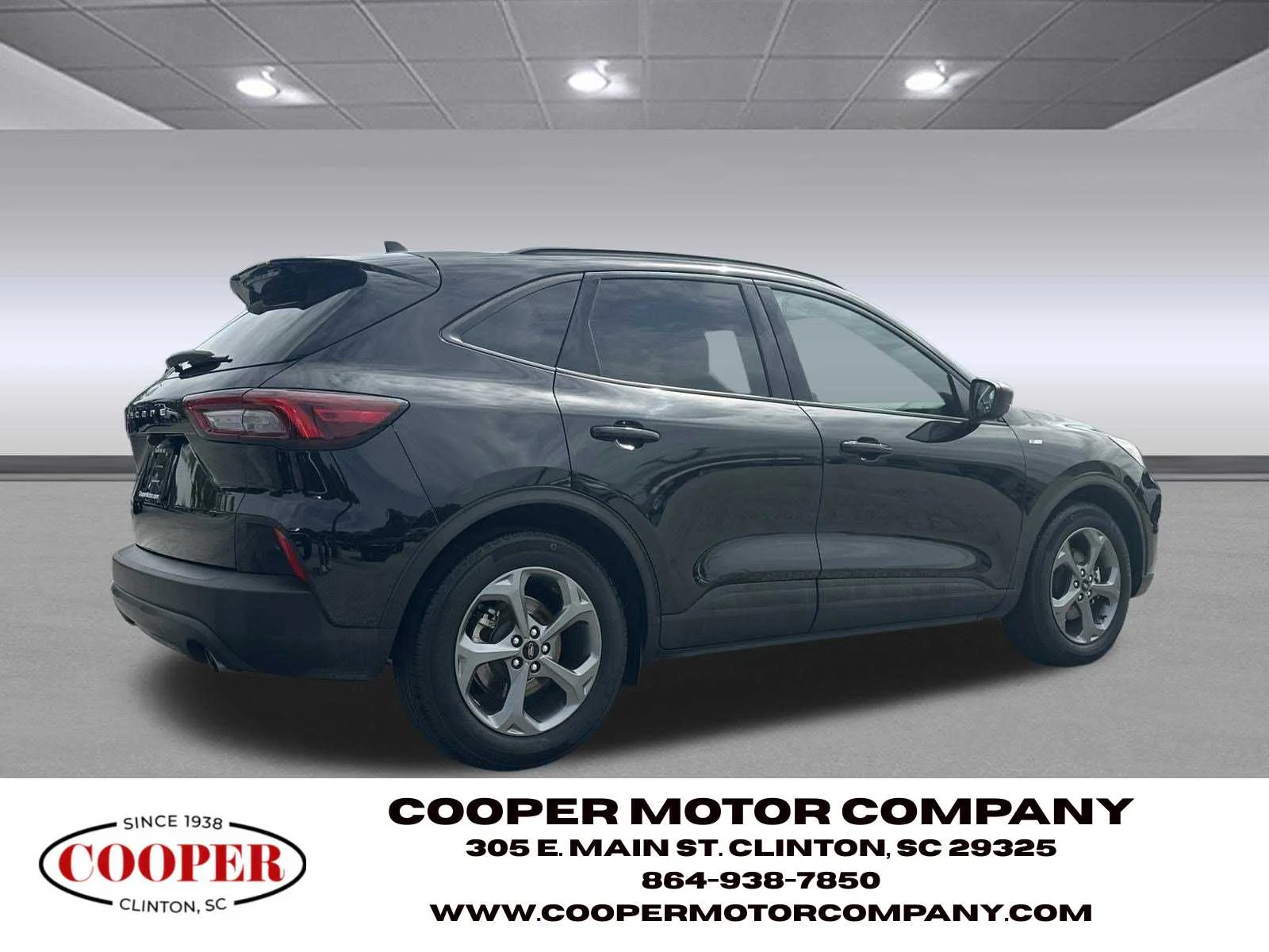 Used 2025 Agate Black Metallic Ford ST-Line image 5