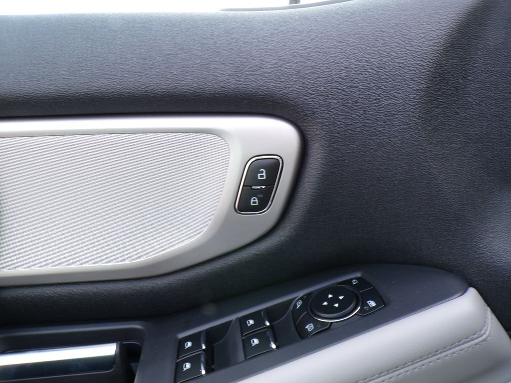 New 2026 Star White Metallic Tri-Coat Ford MAX Active image 15