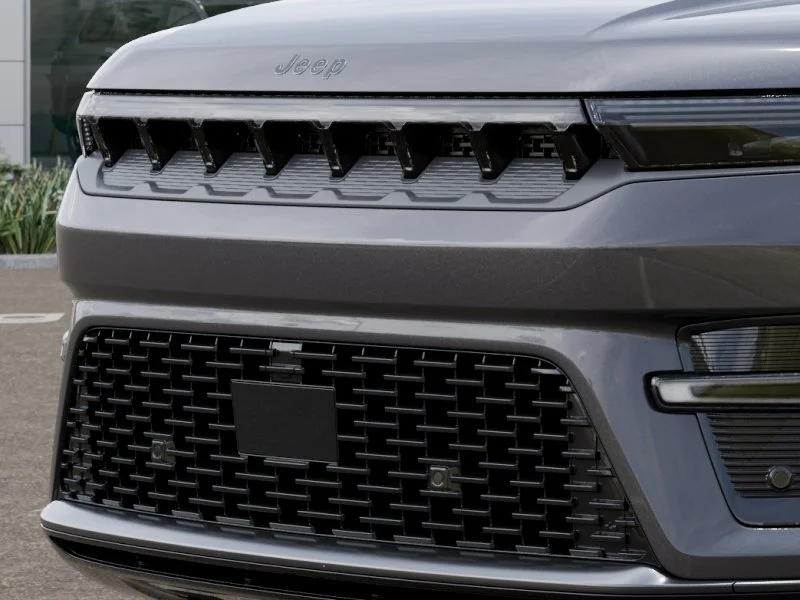 New 2026 Baltic-Gray Metallic Clear-Coat Exterior Paint Jeep Limited Altitude image 37