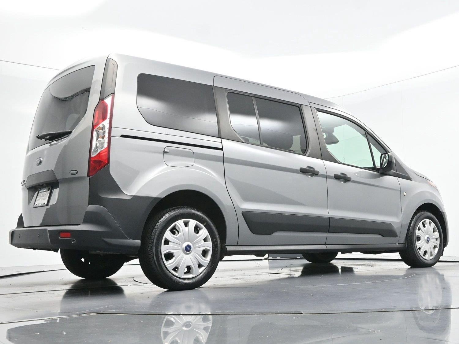 Used 2022 Solar Silver Ford XL image 48