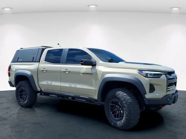 Used 2024 Beige Chevrolet ZR2 image 5