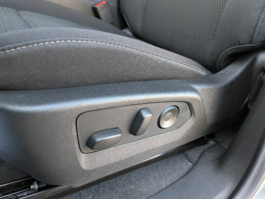 New 2026 Sterling Gray Metallic Chevrolet 4WD LT image 13