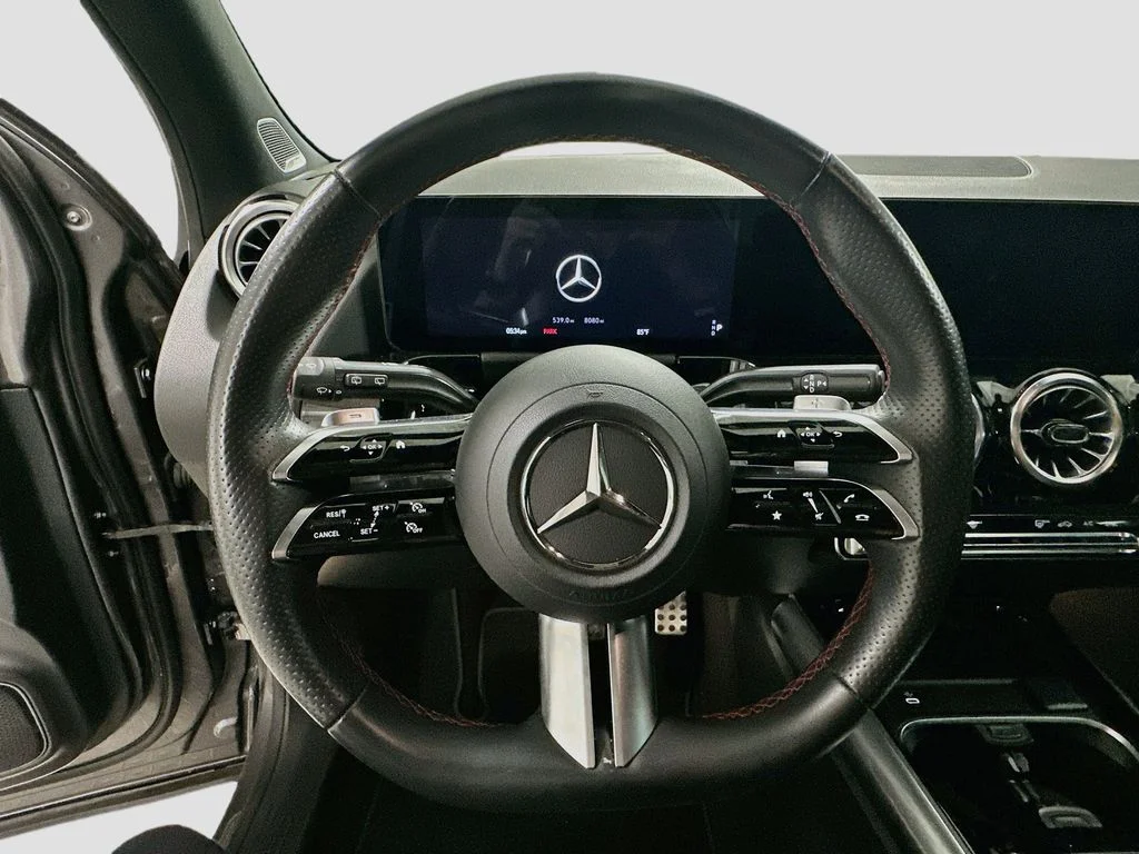 Certified Used 2025 Mountain Gray Metallic Mercedes-Benz GLA 250 image 12