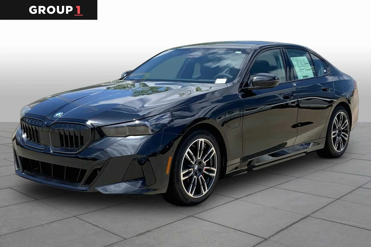 New 2026 BMW 550e 550e xDrive 4dr Car in Houston #TCX65010 | Group