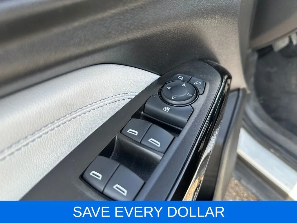 Used 2024 White Chevrolet LT image 9
