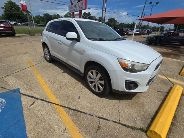 Used 2014 White Mitsubishi ES image 2