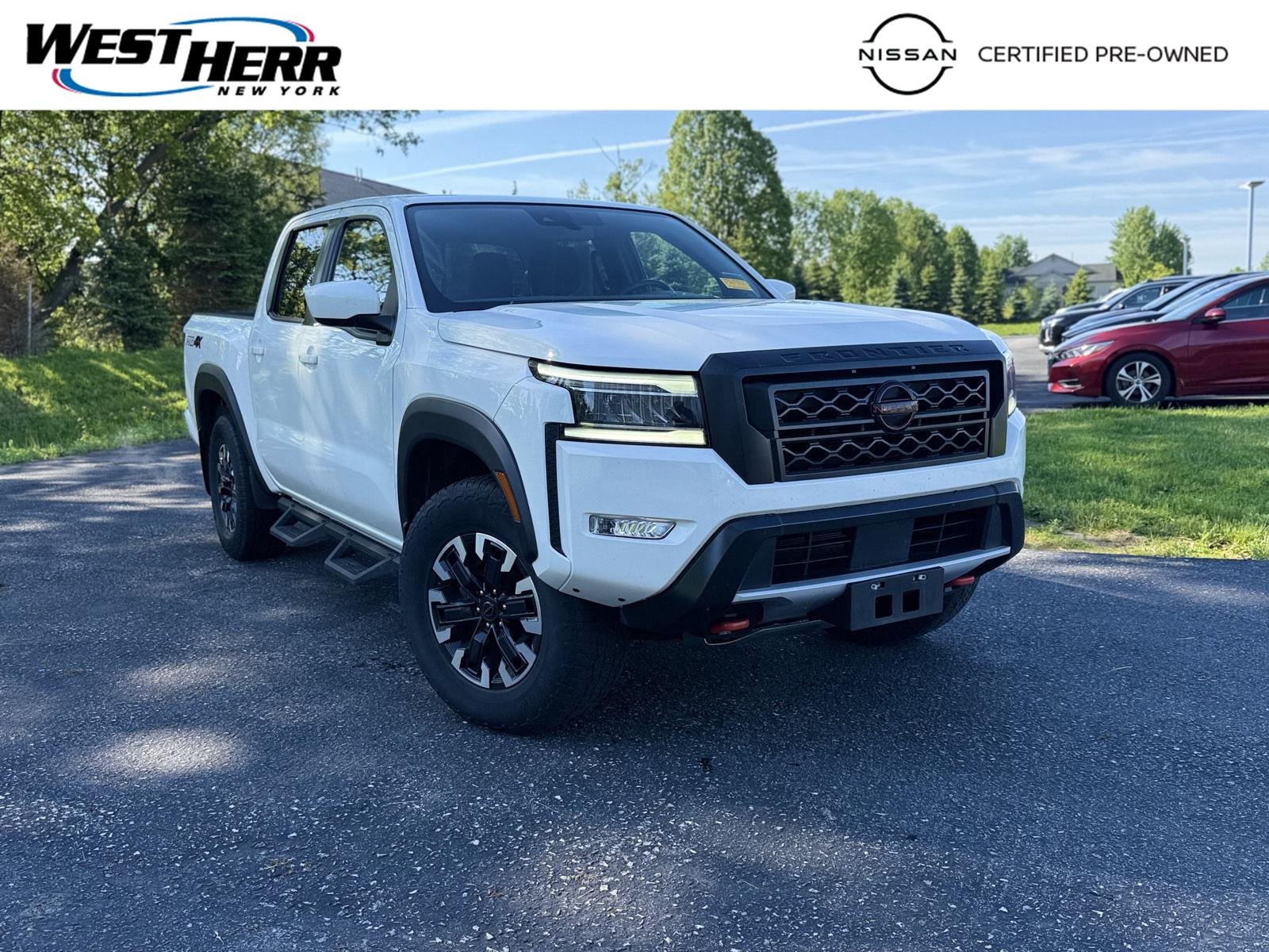 2023 Nissan Frontier PRO-4X Crew Cab 4X4's photo