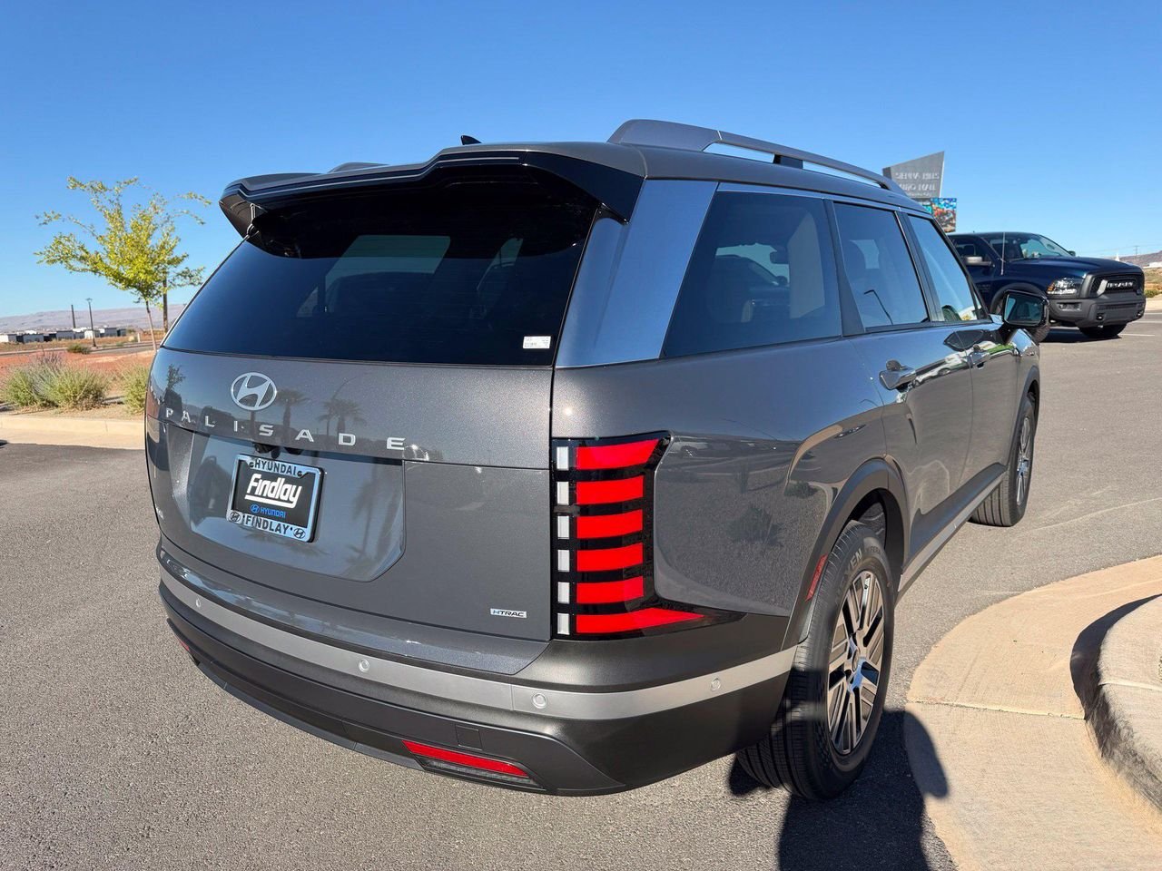 New 2027 Gray Hyundai SEL Premium image 7