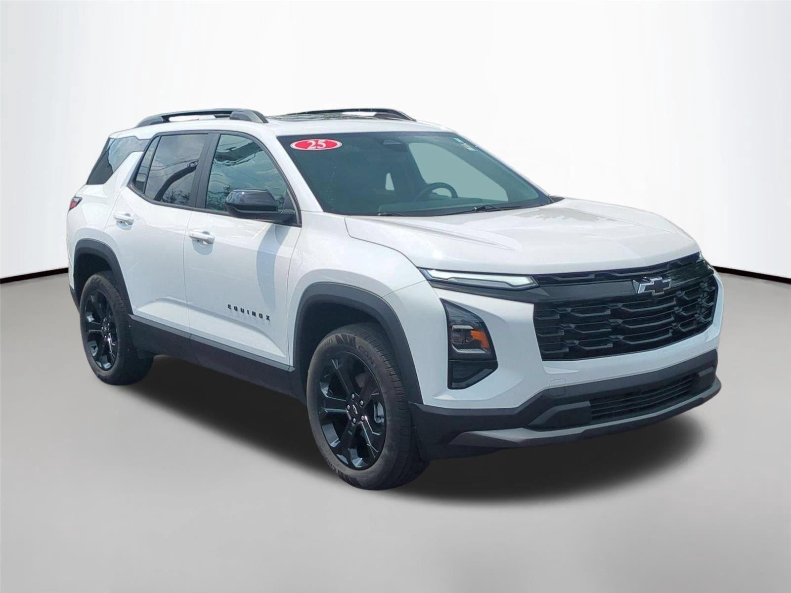 Used 2025 Summit White Chevrolet FWD LT image 7