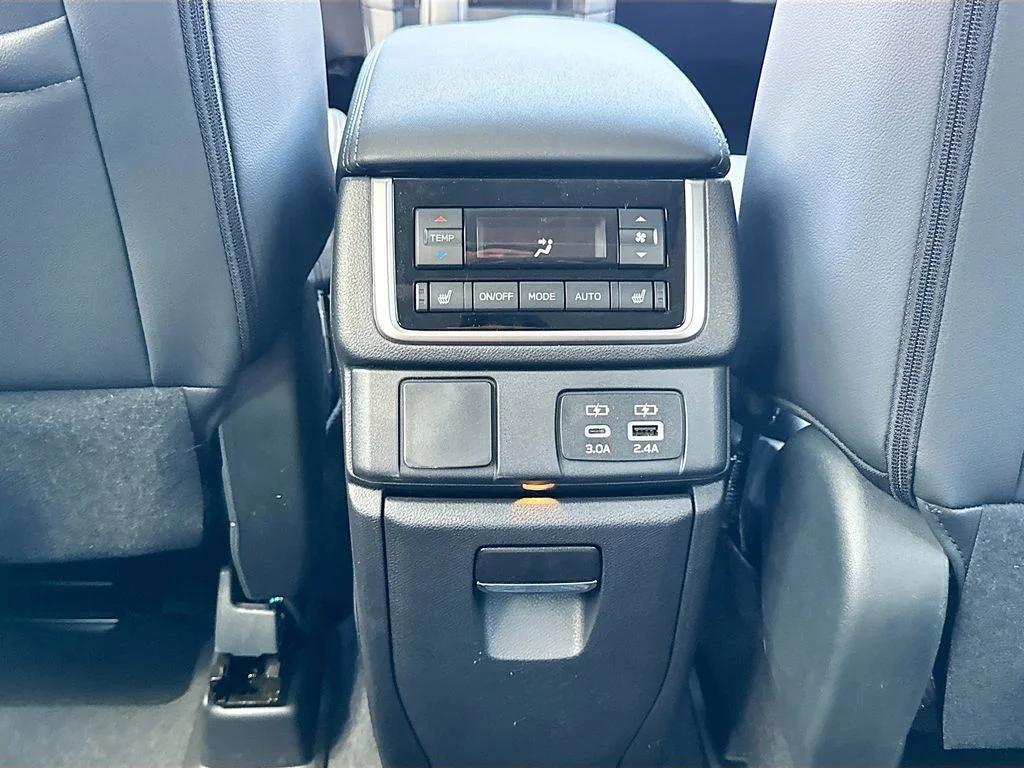 New 2026 AUTUMN GREEN METALLIC Subaru Limited 7-Passenger image 31