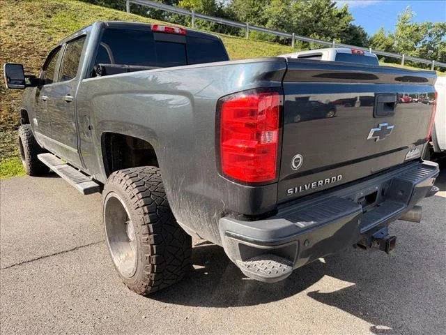 Used 2019 Graphite Metallic Chevrolet High Country image 6