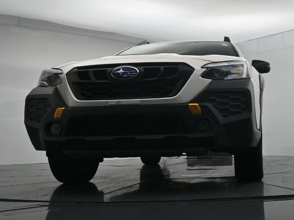 Used 2024 White Subaru Wilderness image 18