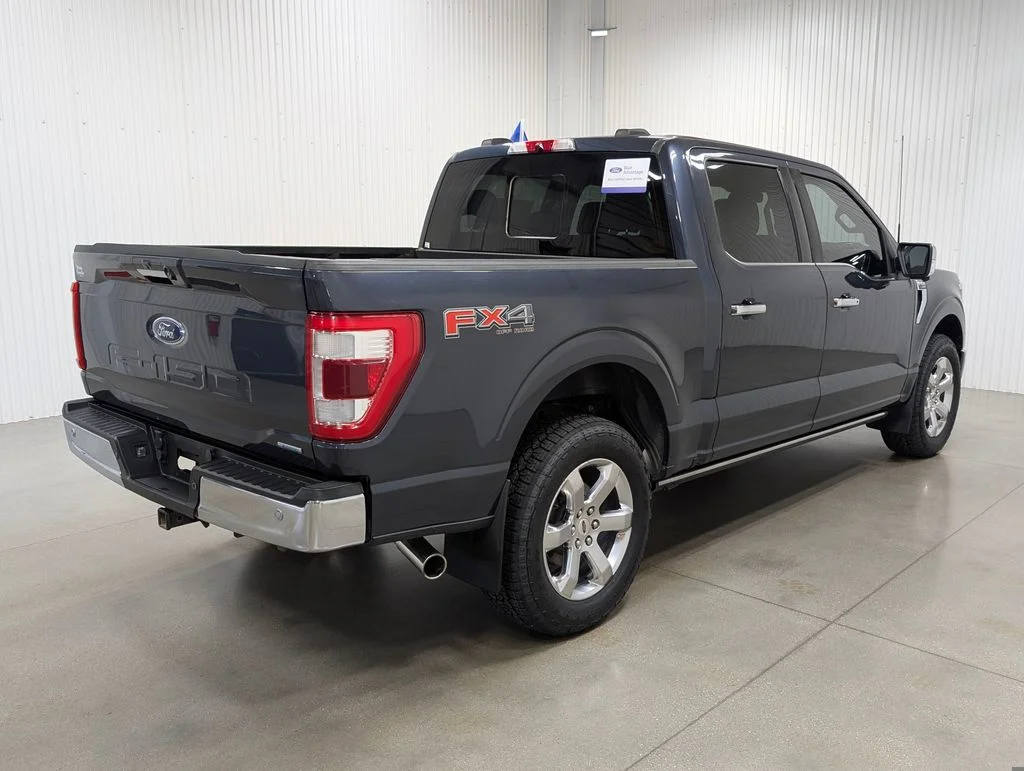 Certified Used 2022 Smoked Quartz Metallic Tinted Clearcoat Ford Lariat image 26