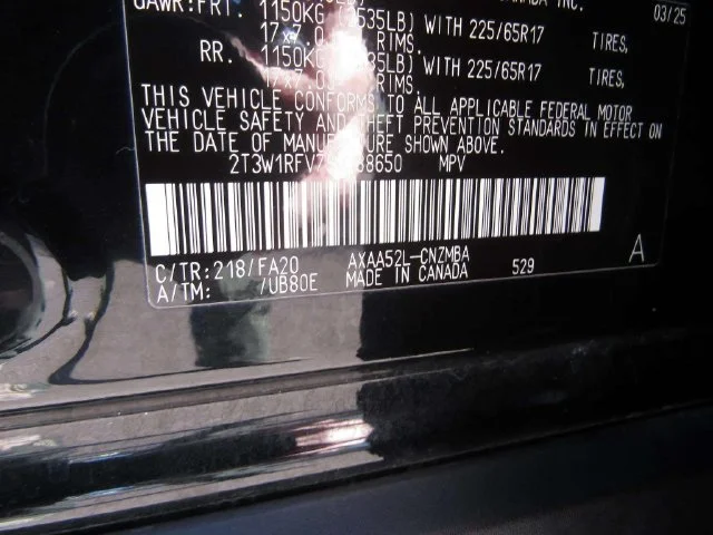 Used 2025 Midnight Black Metallic Toyota XLE image 27
