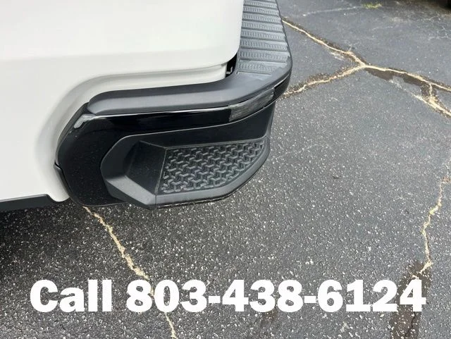 Used 2022 White Chevrolet LT Trail Boss image 28