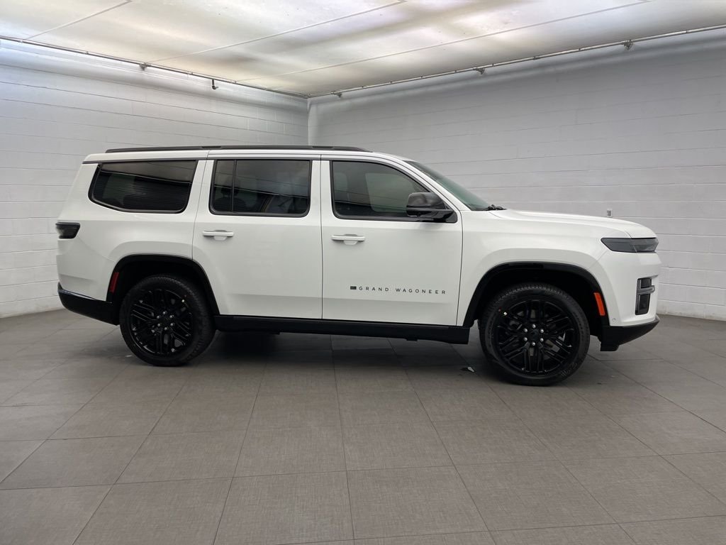 New 2026 Bright White Clear-Coat Exterior Paint Jeep Limited Reserve image 2
