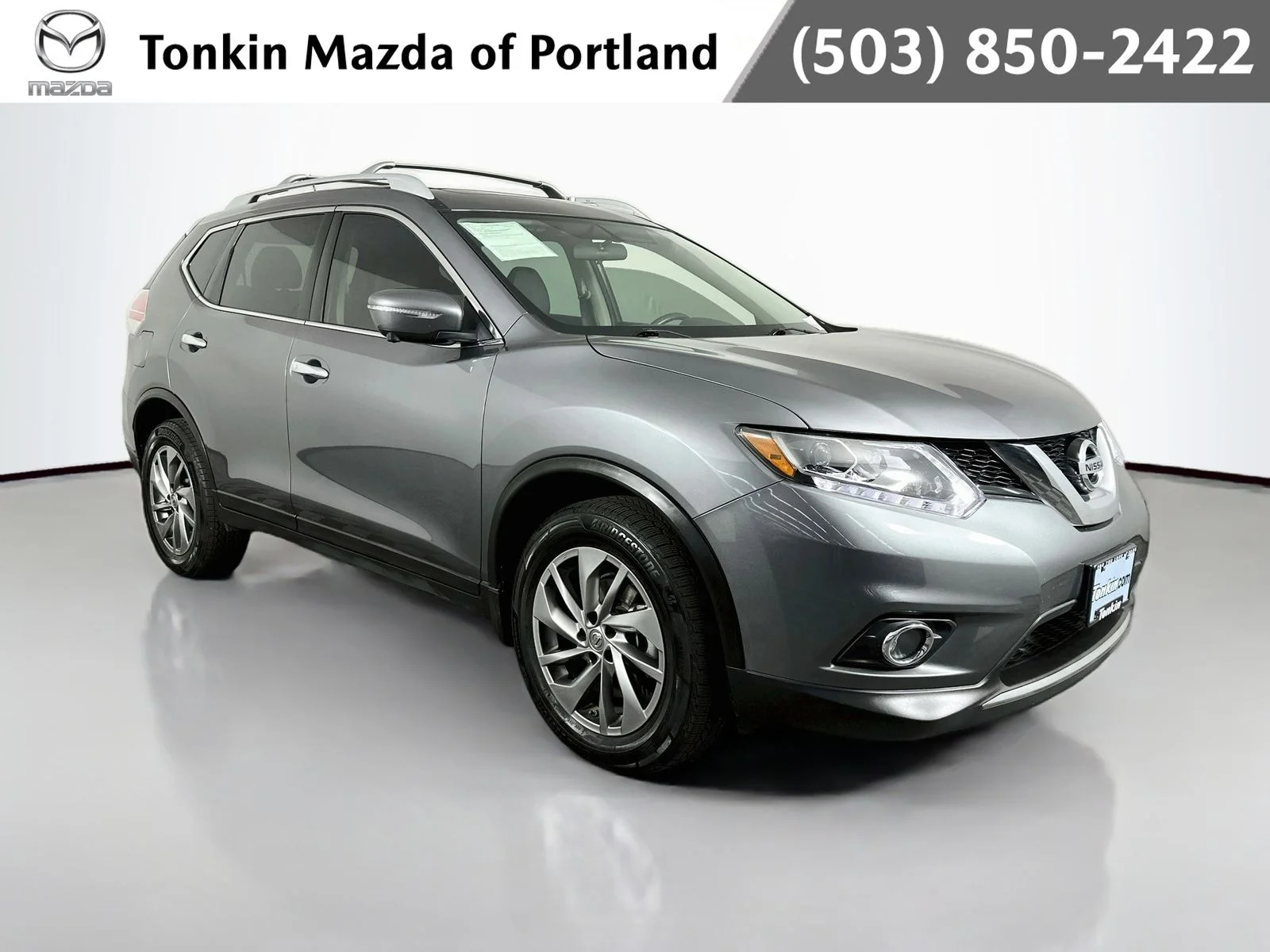 Used 2015 Gun Metallic Nissan SL image 1