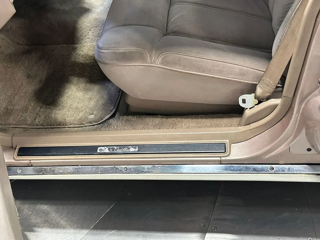 Used 1989  Cadillac NA image 47