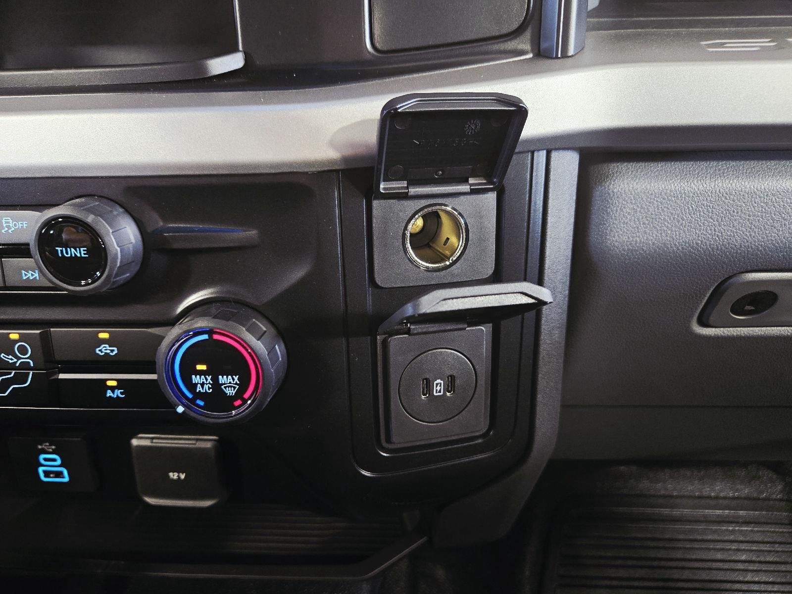 New 2026 Oxford White Ford F-350® XL image 24